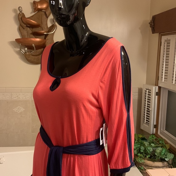 Jessica Simpson Dress - Picture 3 of 8